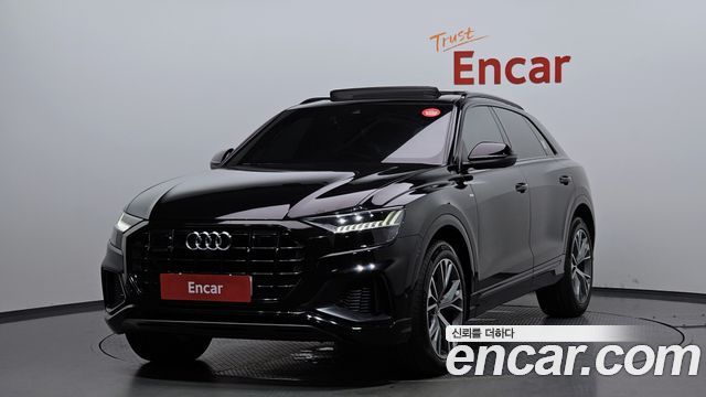 AUDI | AUDI Q8 (4M)