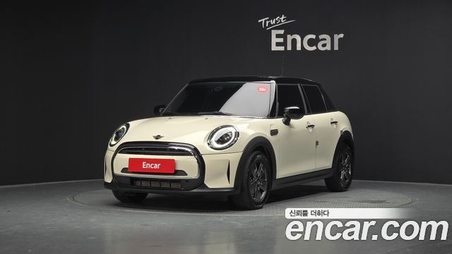 MINI | MINI Cooper | Cooper