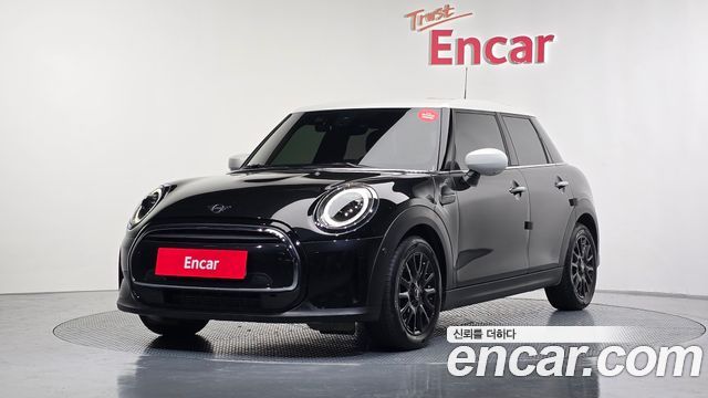 MINI | MINI Cooper | Cooper