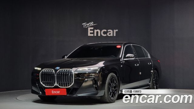 BMW | BMW I7 (G70)
