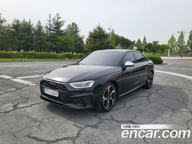 AUDI | AUDI S4 (B9)