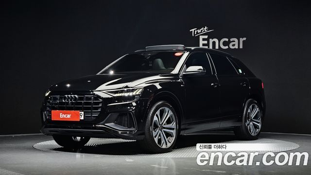 AUDI | AUDI Q8 (4M)