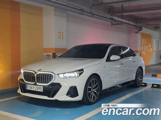 BMW | BMW 5 Series (G60) | 5 Series (G60)