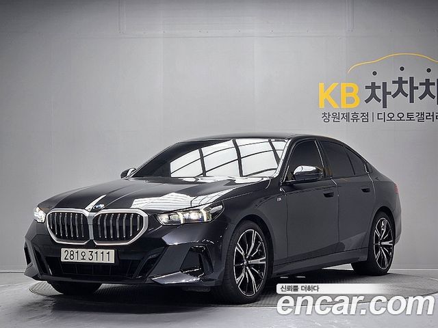 BMW | BMW 5 Series (G60) | 5 Series (G60)