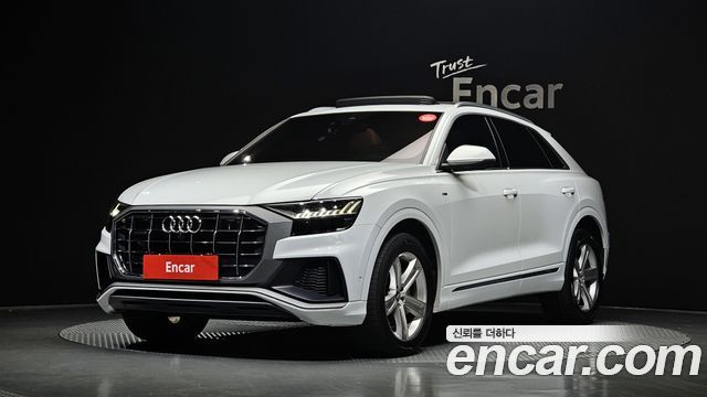 AUDI | AUDI Q8 (4M)