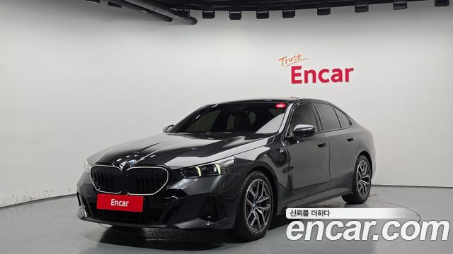 BMW | BMW 5 Series (G60) | 5 Series (G60)