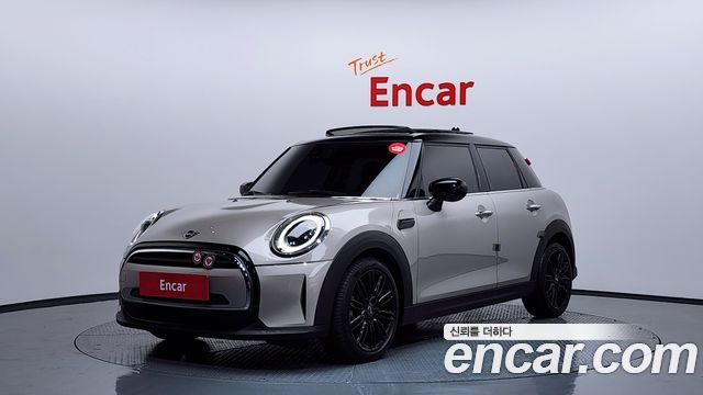 MINI | MINI Cooper | Cooper