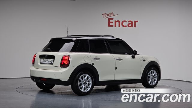 MINI | MINI Cooper | Cooper