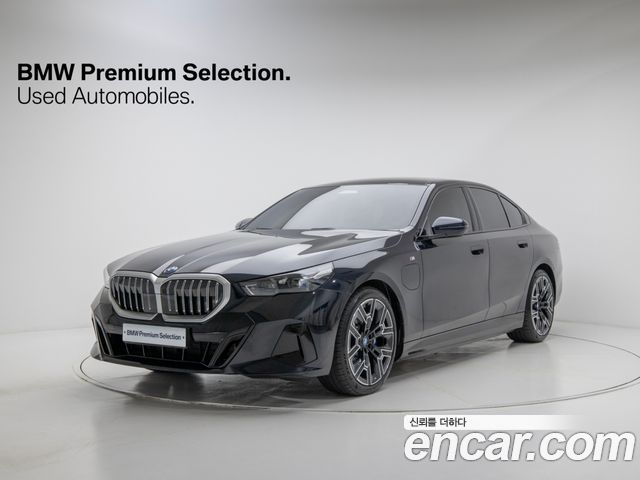 BMW | BMW 5 Series (G60) | 5 Series (G60)