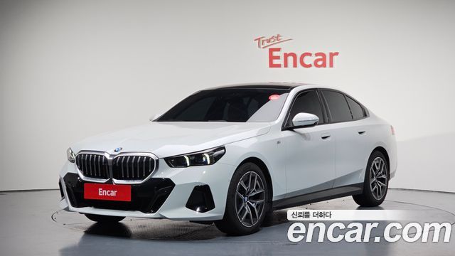 BMW | BMW 5 Series (G60) | 5 Series (G60)