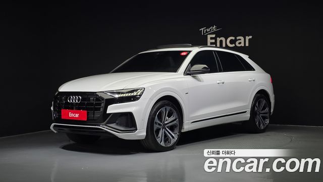 AUDI | AUDI Q8 (4M)
