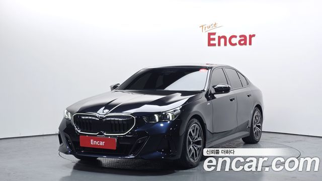 BMW | BMW 5 Series (G60) | 5 Series (G60)