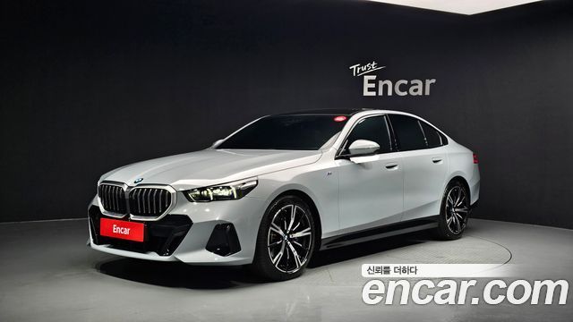BMW | BMW 5 Series (G60) | 5 Series (G60)