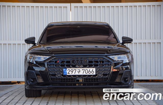 AUDI | AUDI S8 (D5)