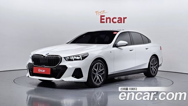 BMW | BMW 5 Series (G60) | 5 Series (G60)