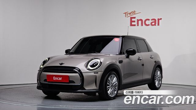 MINI | MINI Cooper | Cooper