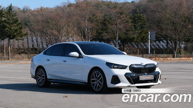 BMW | BMW 5 Series (G60) | 5 Series (G60)